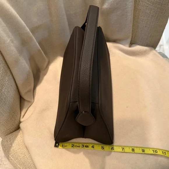 Elegant Brown Khaite Leather Shoulder Bag - Picture 4 of 13